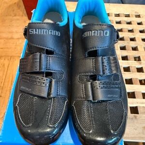 Shimano Women's  Black and Blue Cycling Sneakers US 7.8 Europe size 40 NEW BOX